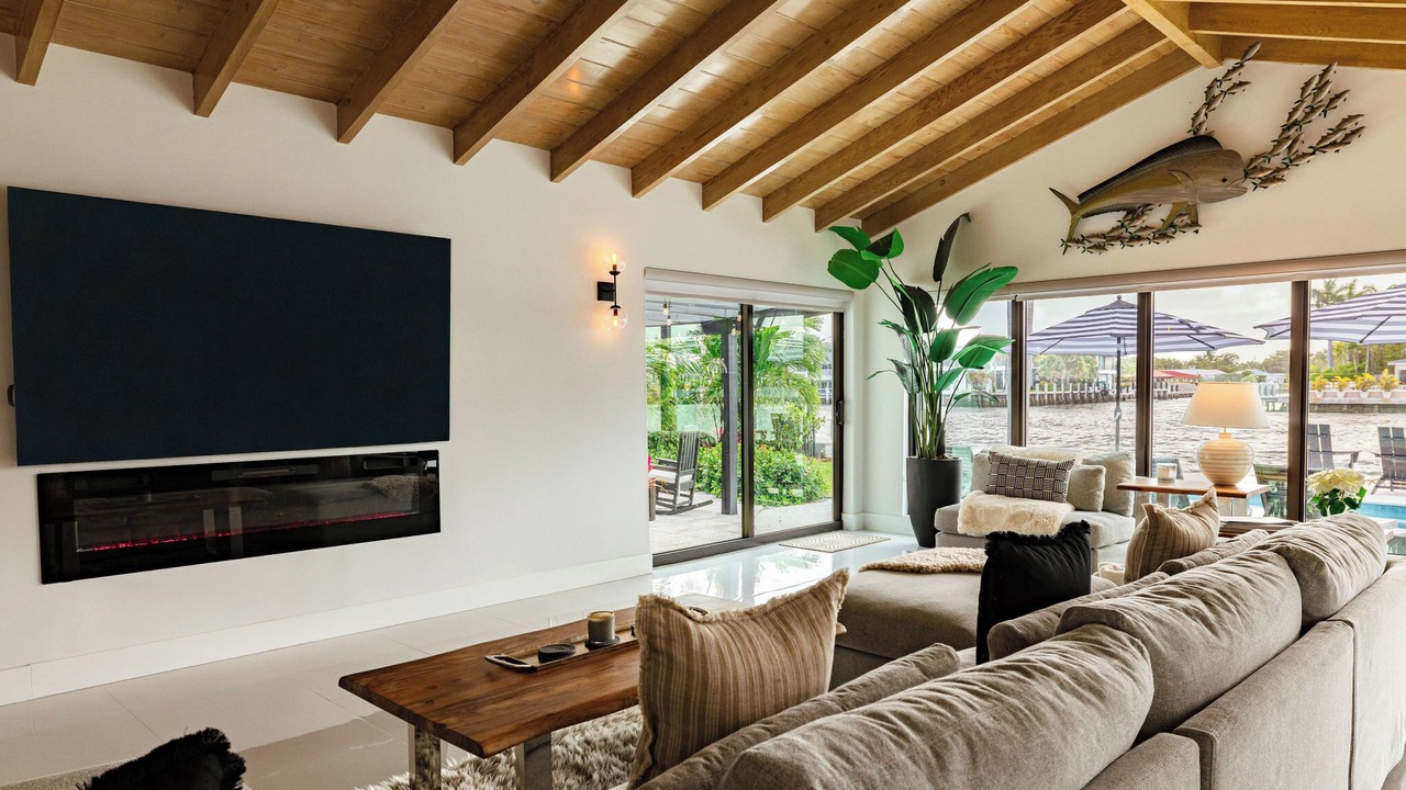 Photo of Livingroom in Dolphin Isles