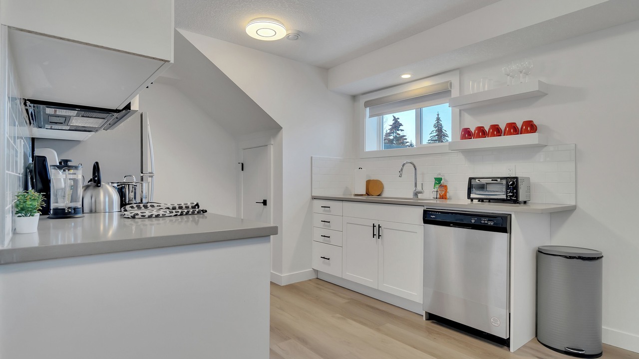 Photo of Kitchen in Southeast Edmonton
