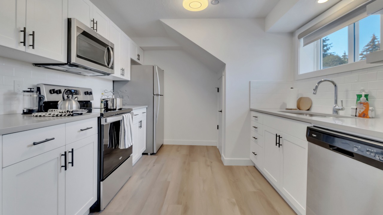 Photo of Kitchen in Southeast Edmonton
