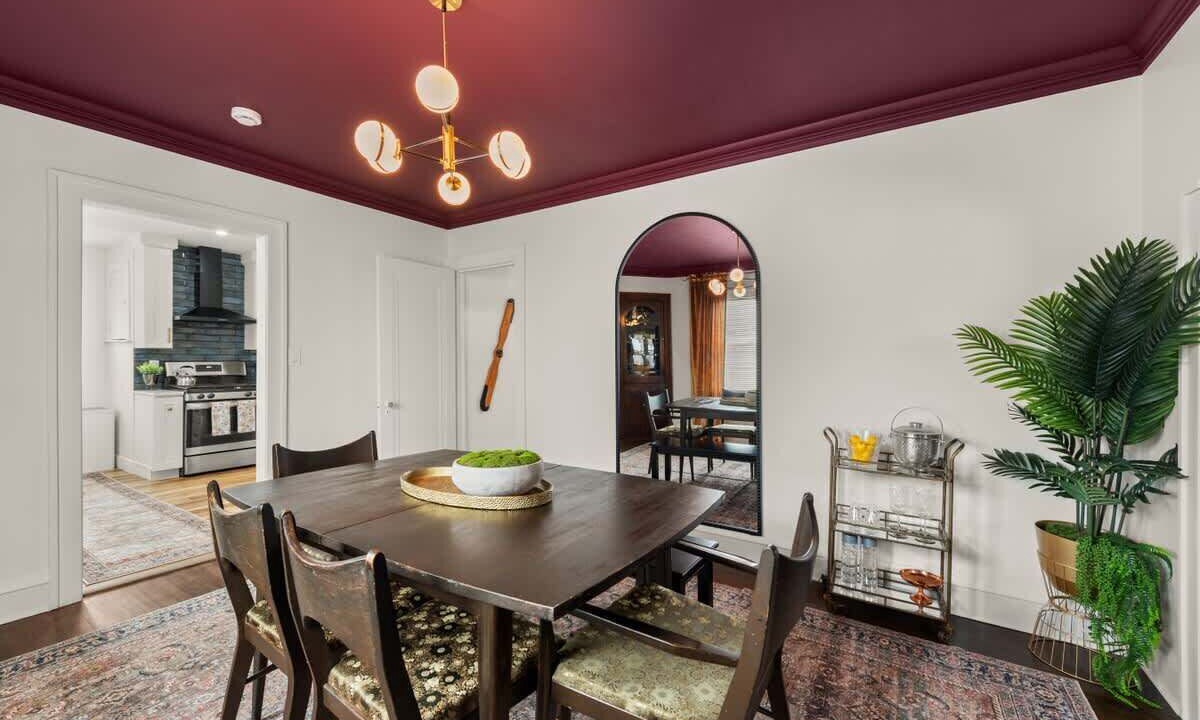 Photo of Bedroom in Kamm's Corners
