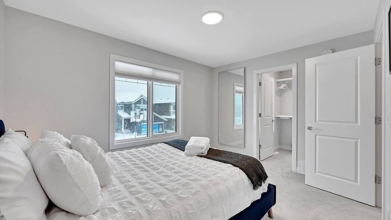Photo of Bedroom in Division No. 11