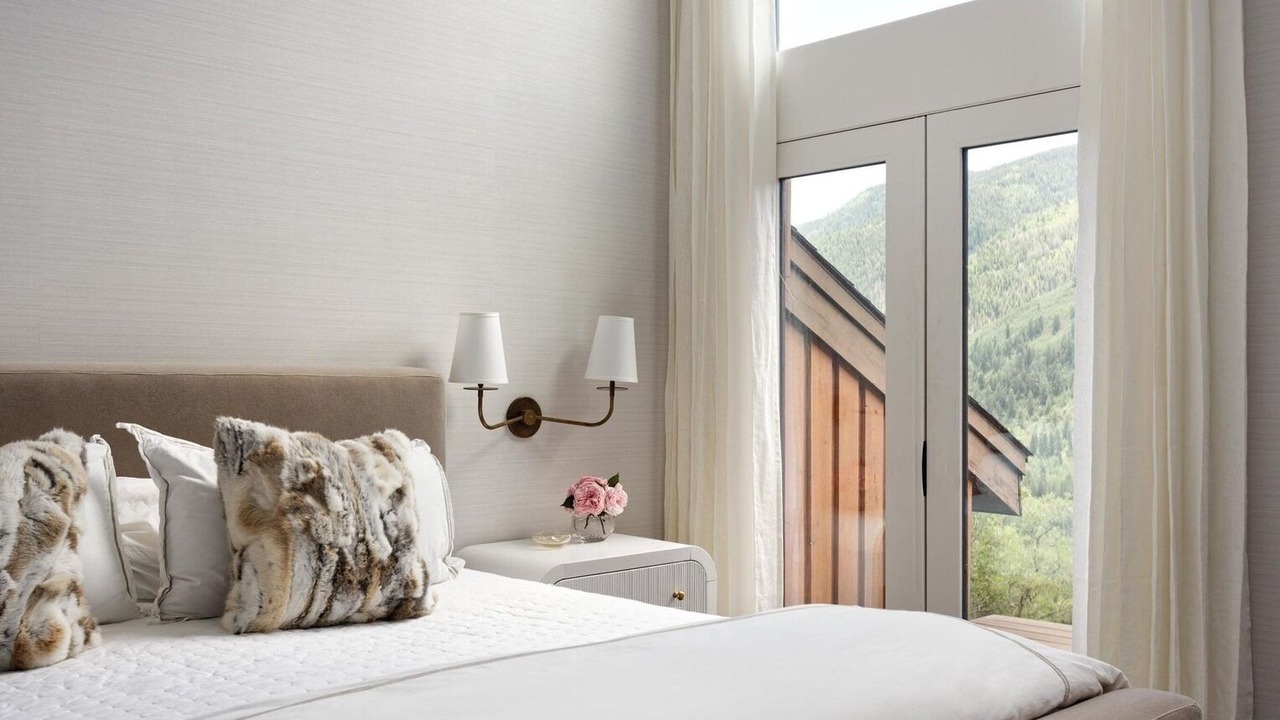 Photo of Bedroom in Mountain Valley