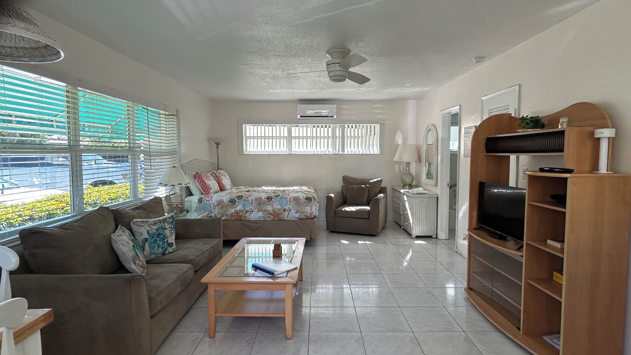 Photo of Bedroom in Pompano Beach