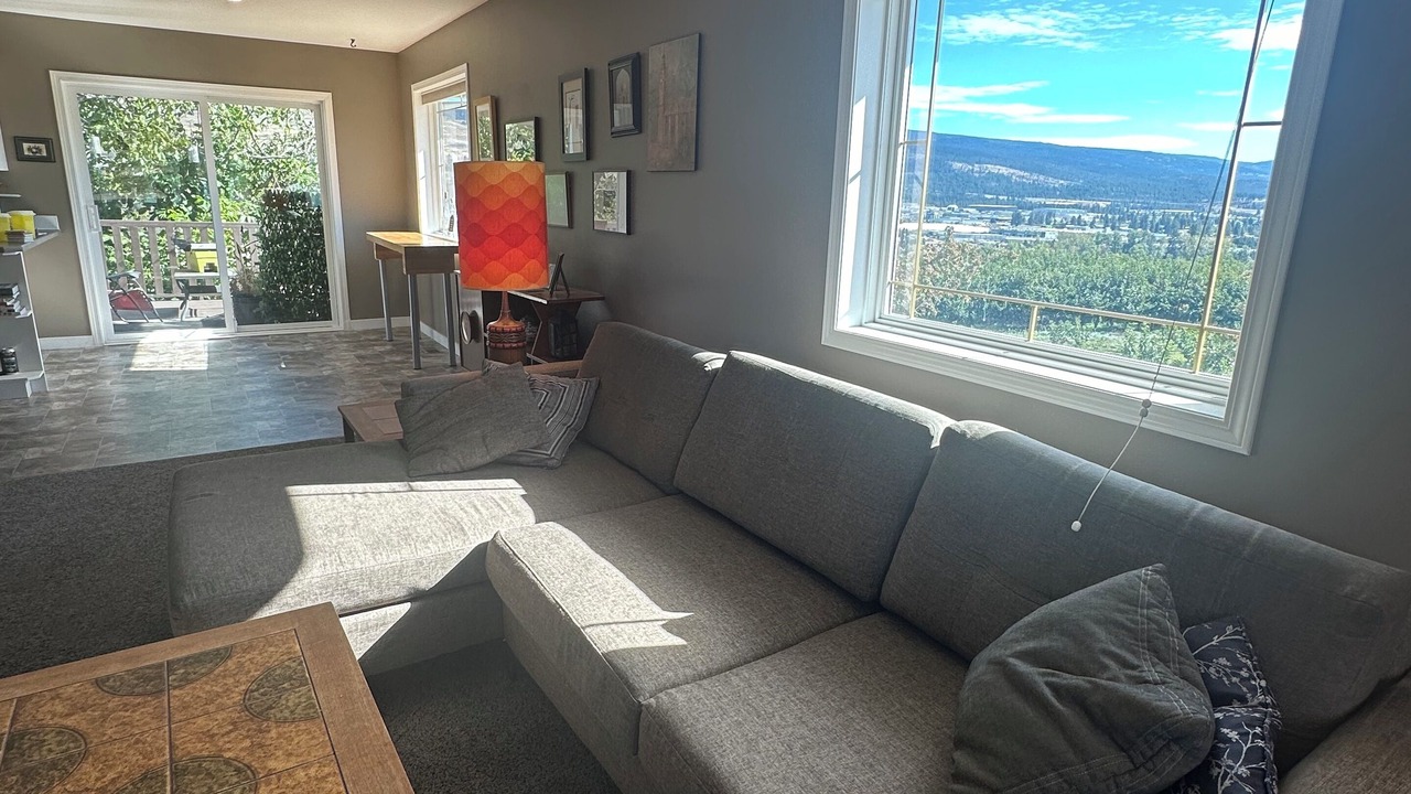 Photo of Livingroom in Winfield