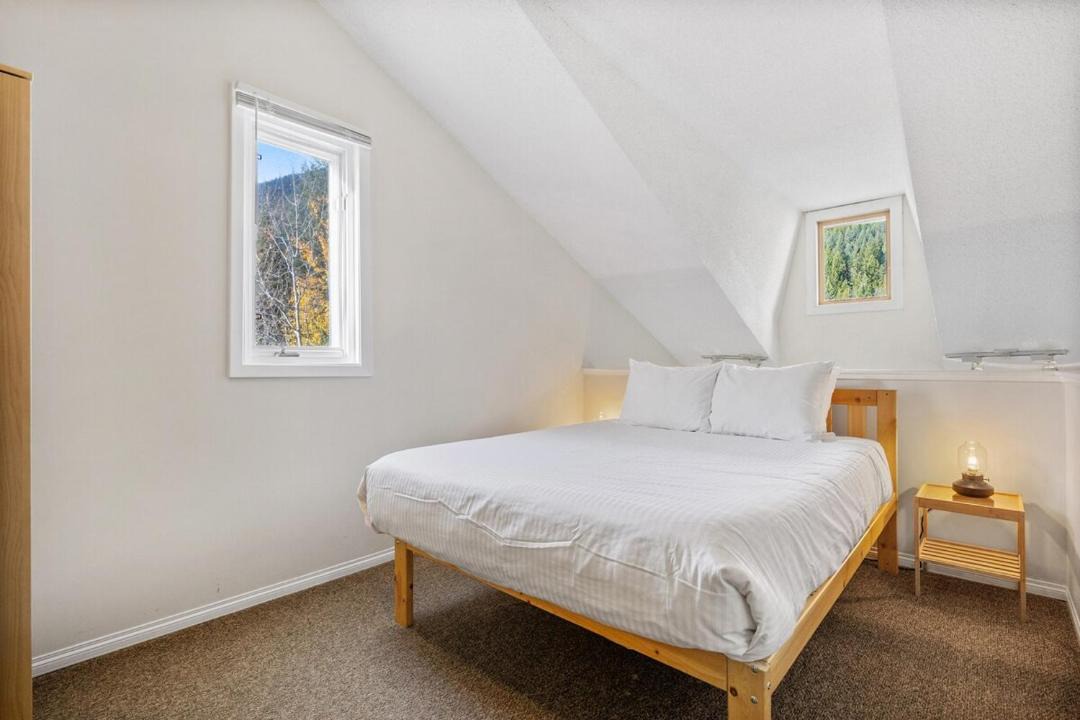 Photo of Bedroom in East Kootenay