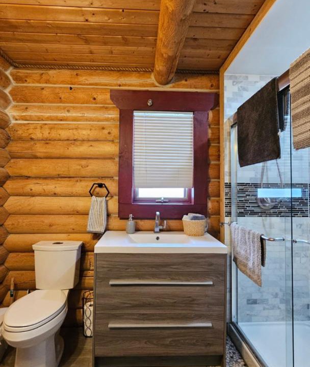 Photo of Bathroom in Division No. 9