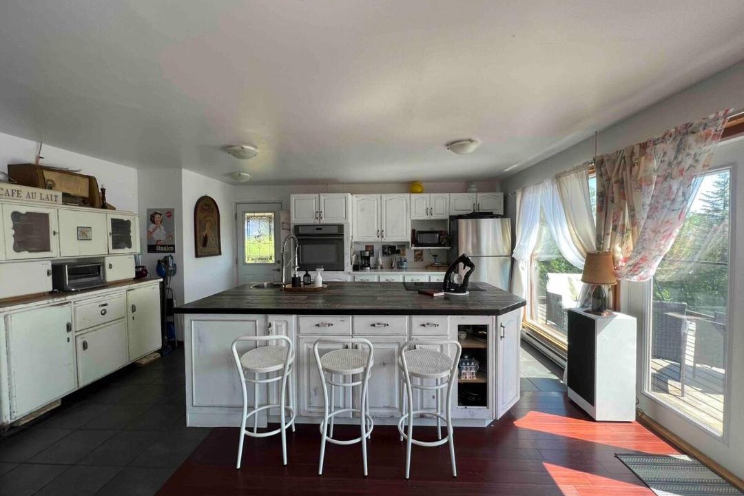 Photo of Kitchen in Anglemont