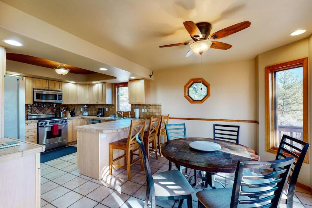 Photo of Kitchen in Twin Creek Village