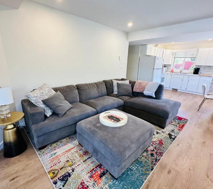 Photo of Livingroom in Okanagan-Similkameen