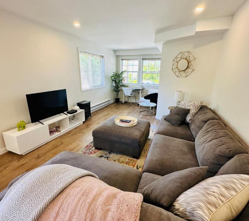 Photo of Livingroom in Okanagan-Similkameen