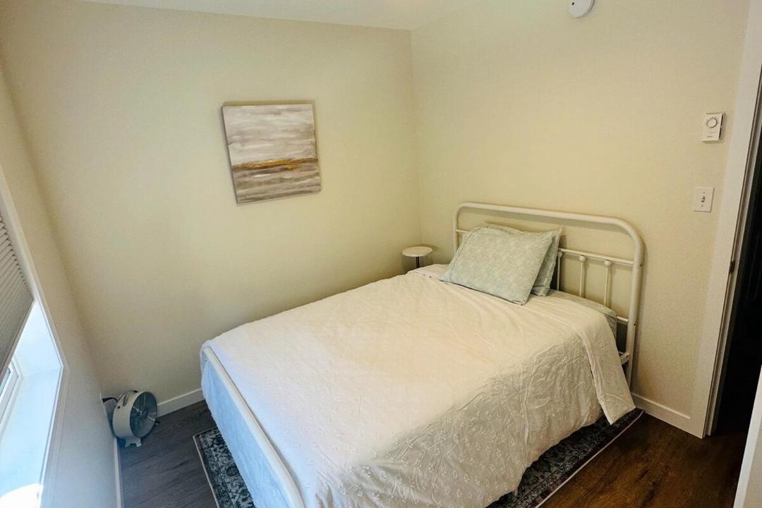 Photo of Bedroom in Okanagan-Similkameen