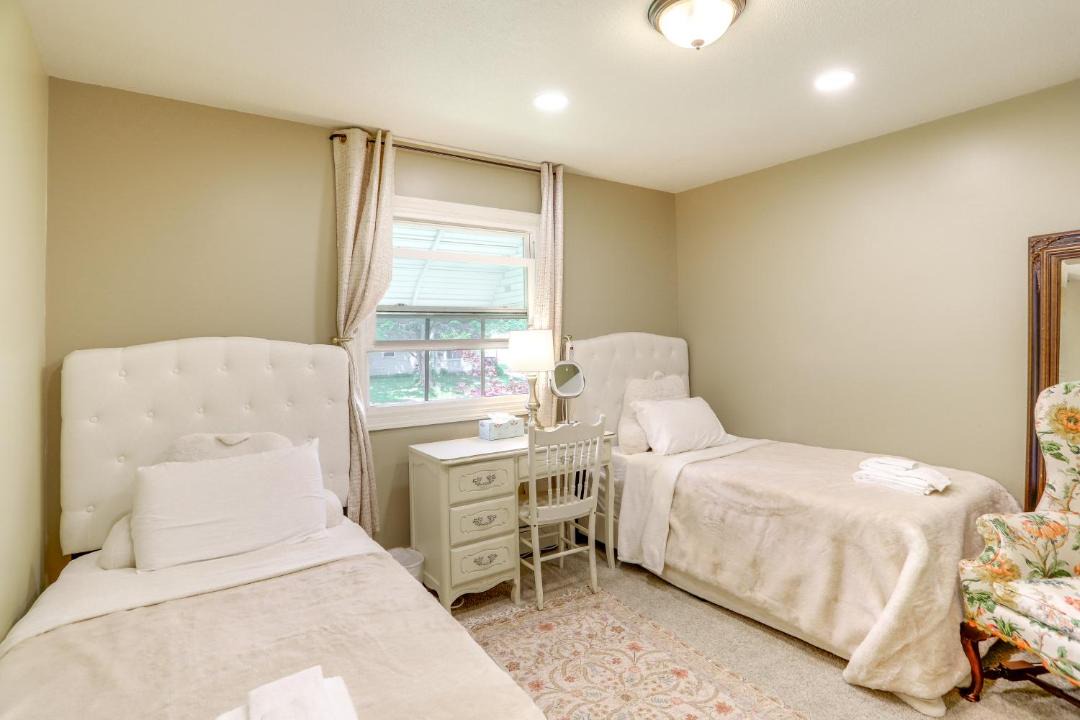 Photo of Bedroom in Oberlin