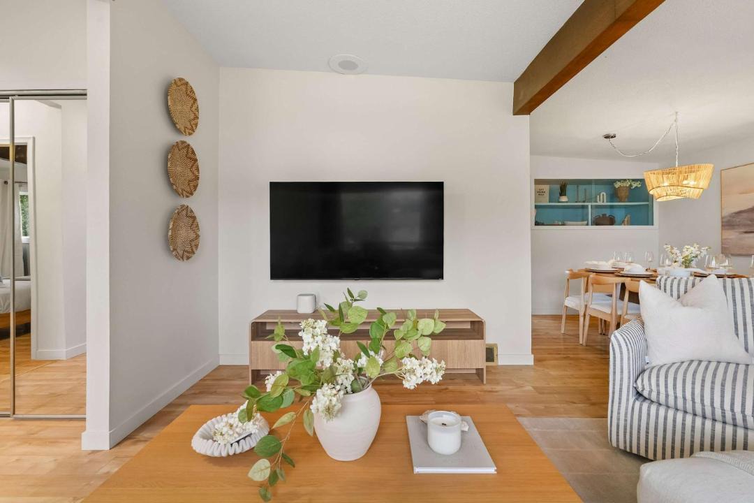 Photo of Livingroom in Drumheller