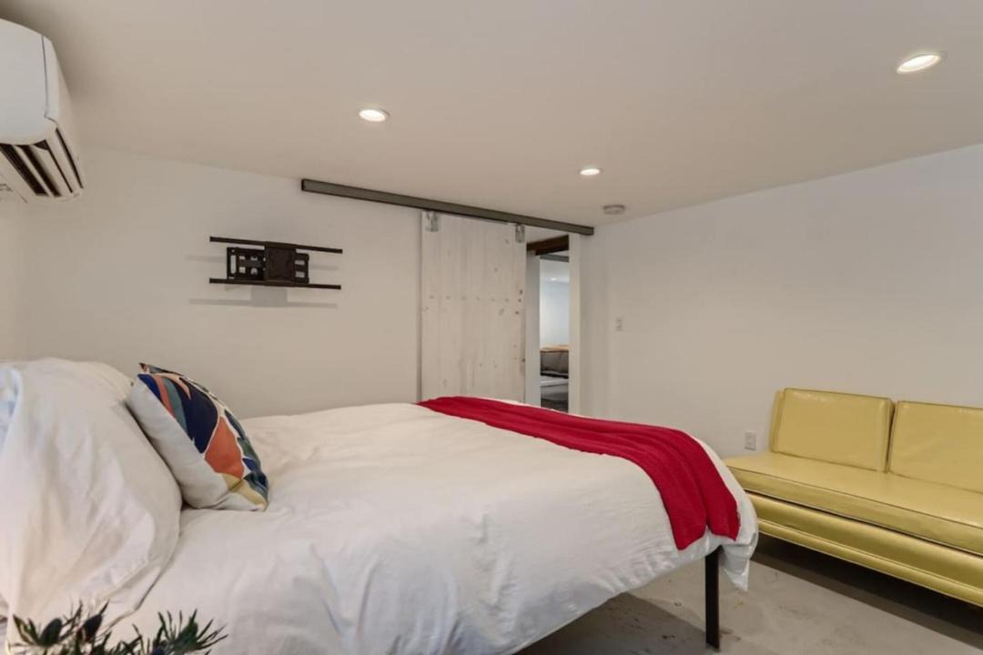 Photo of Bedroom in Cole