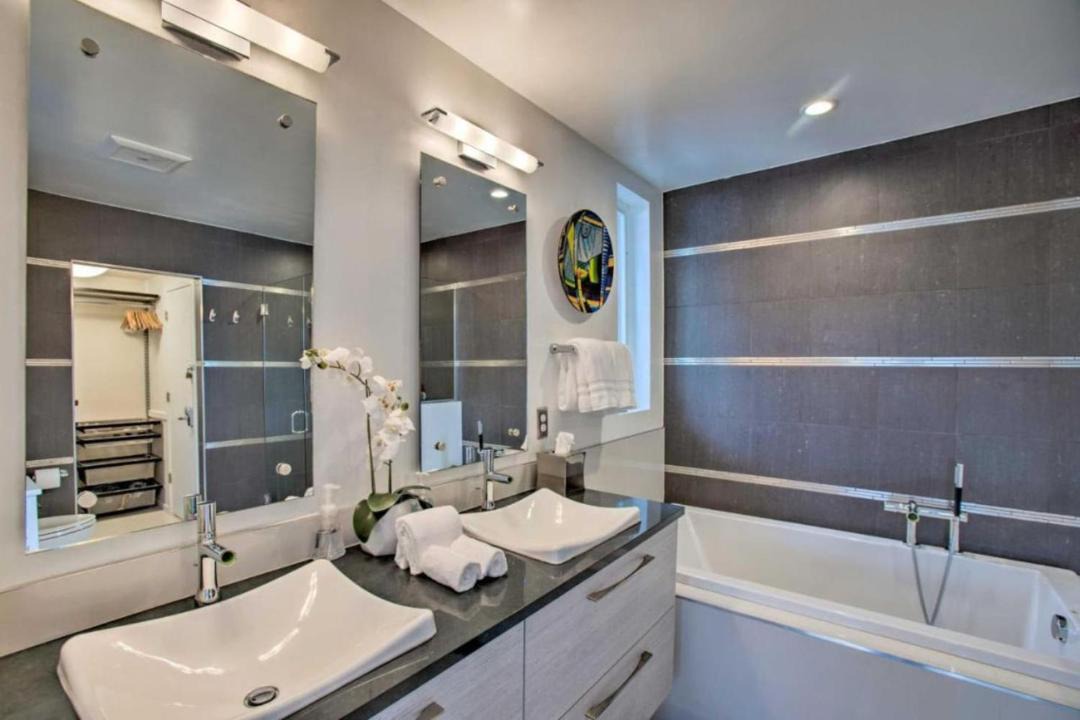 Photo of Bathroom in Highland