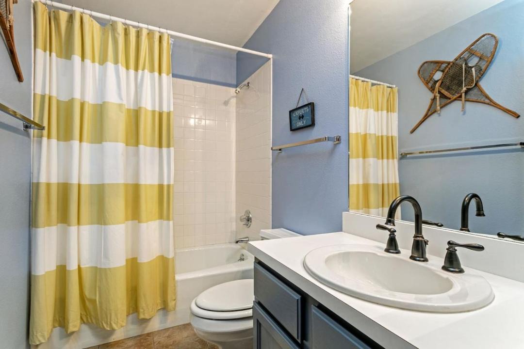 Photo of Bathroom in El Jebel