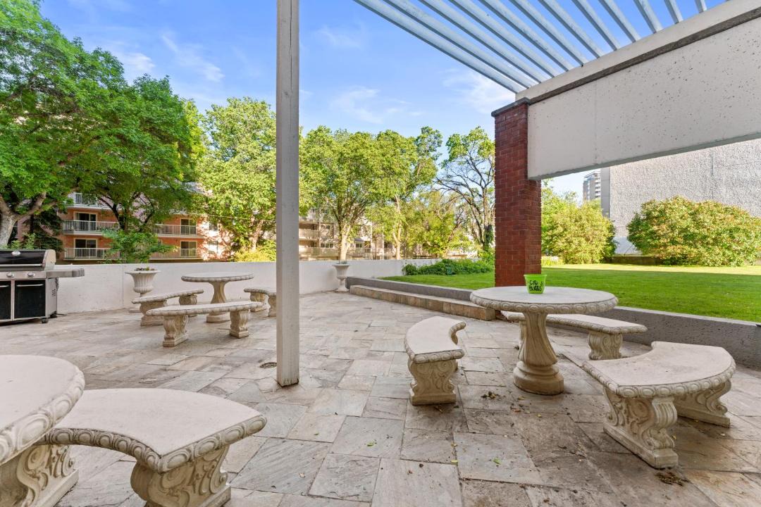 Photo of Patio Balcony in North Central Edmonton