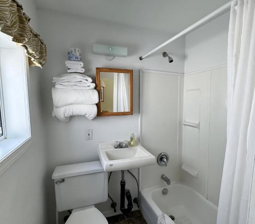 Photo of Bathroom in Okanagan-Similkameen