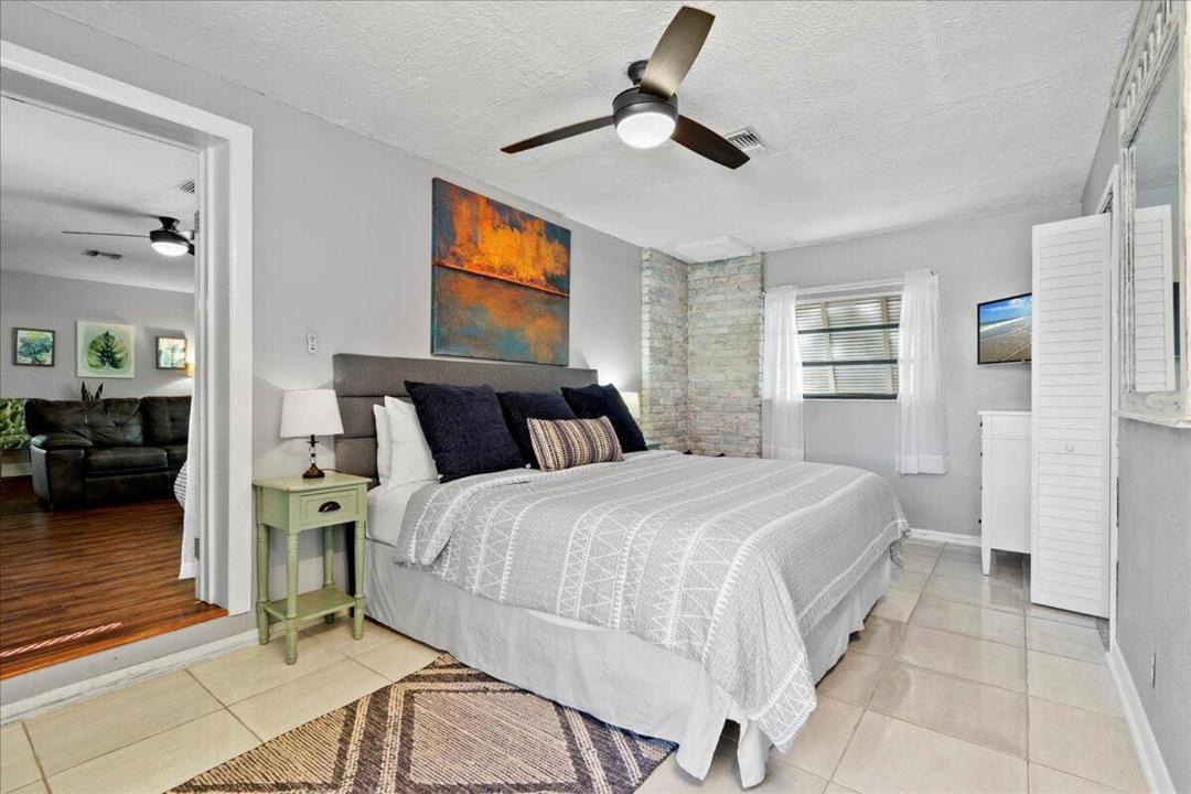 Photo of Bedroom in Beachway Estates