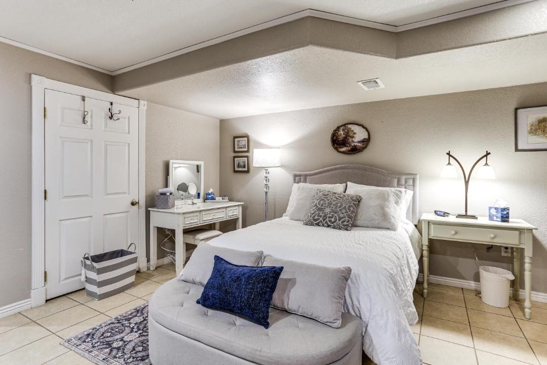 Photo of Bedroom in Columbine