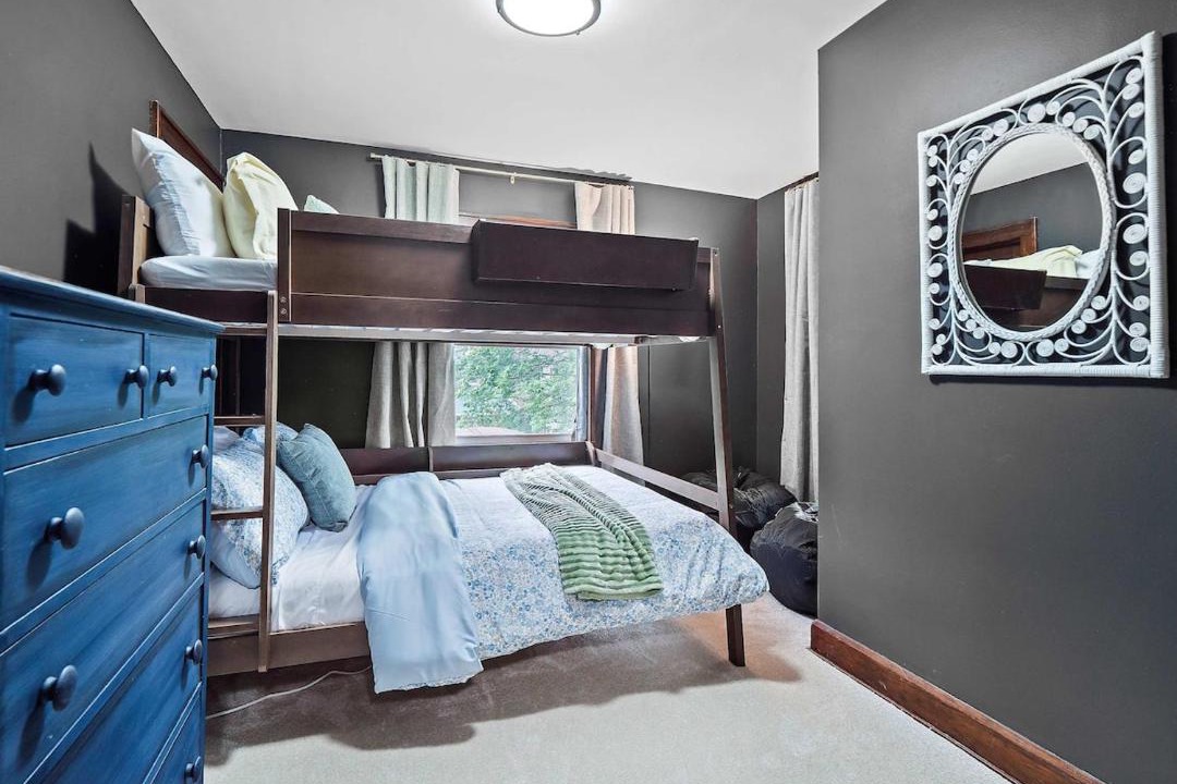Photo of Bedroom in Berea