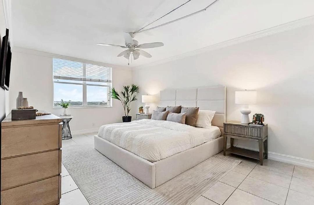 Photo of Bedroom in Lauderdale-by-the-Sea