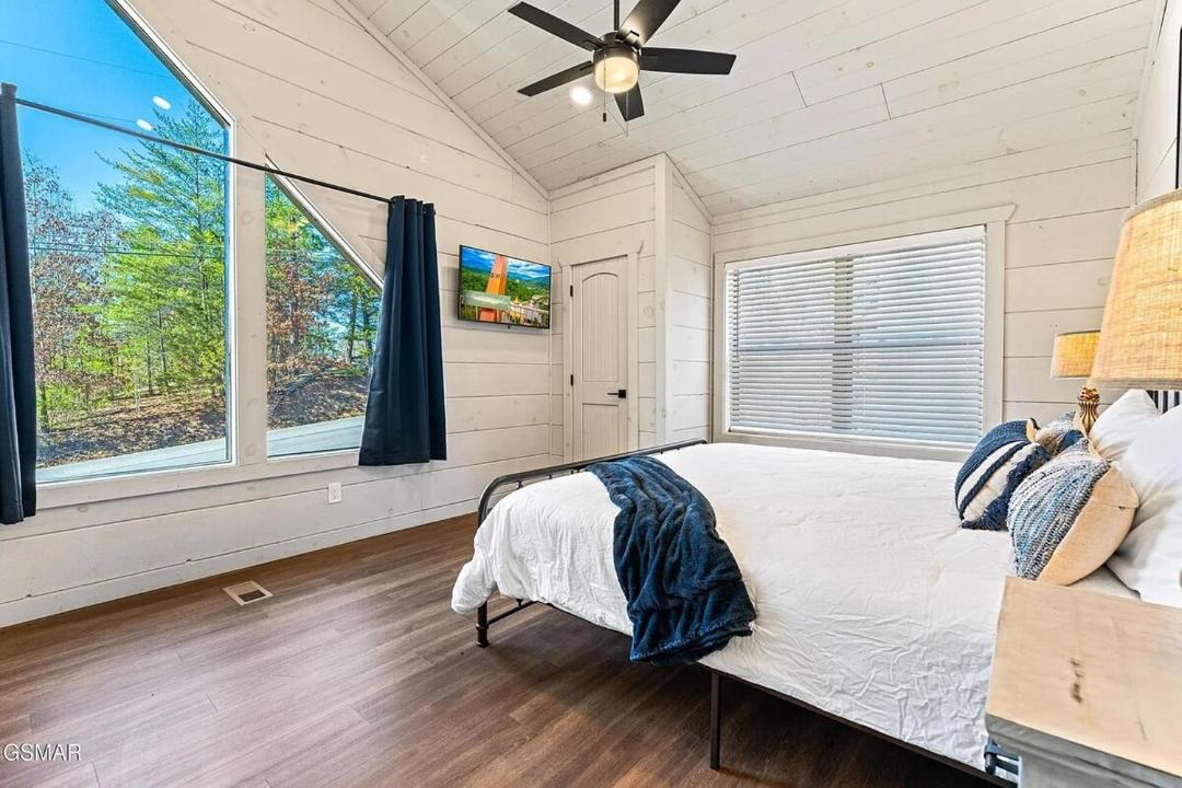 Photo of Bedroom in Almont