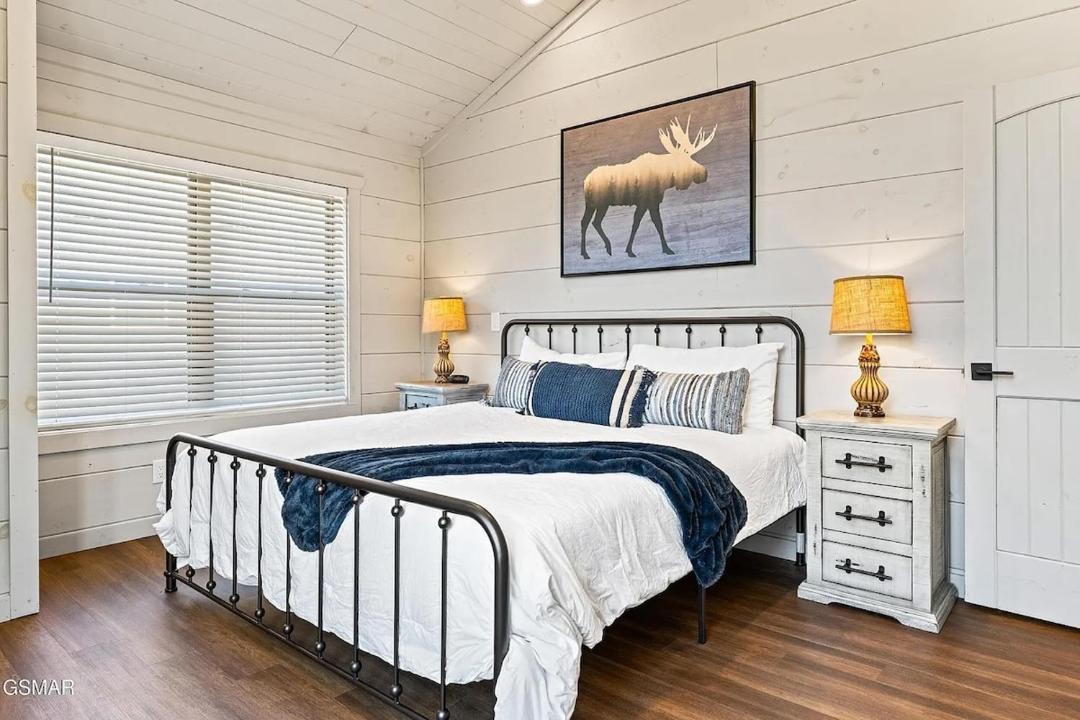 Photo of Bedroom in Almont