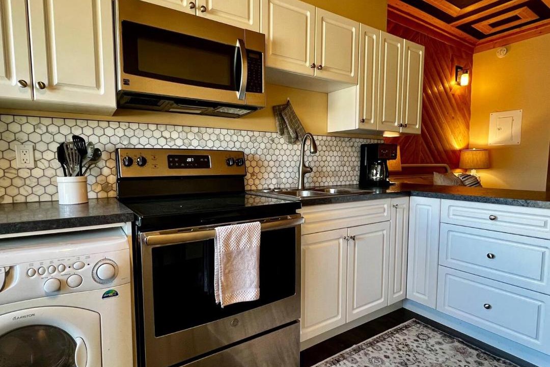 Photo of Kitchen in Town of Magrath