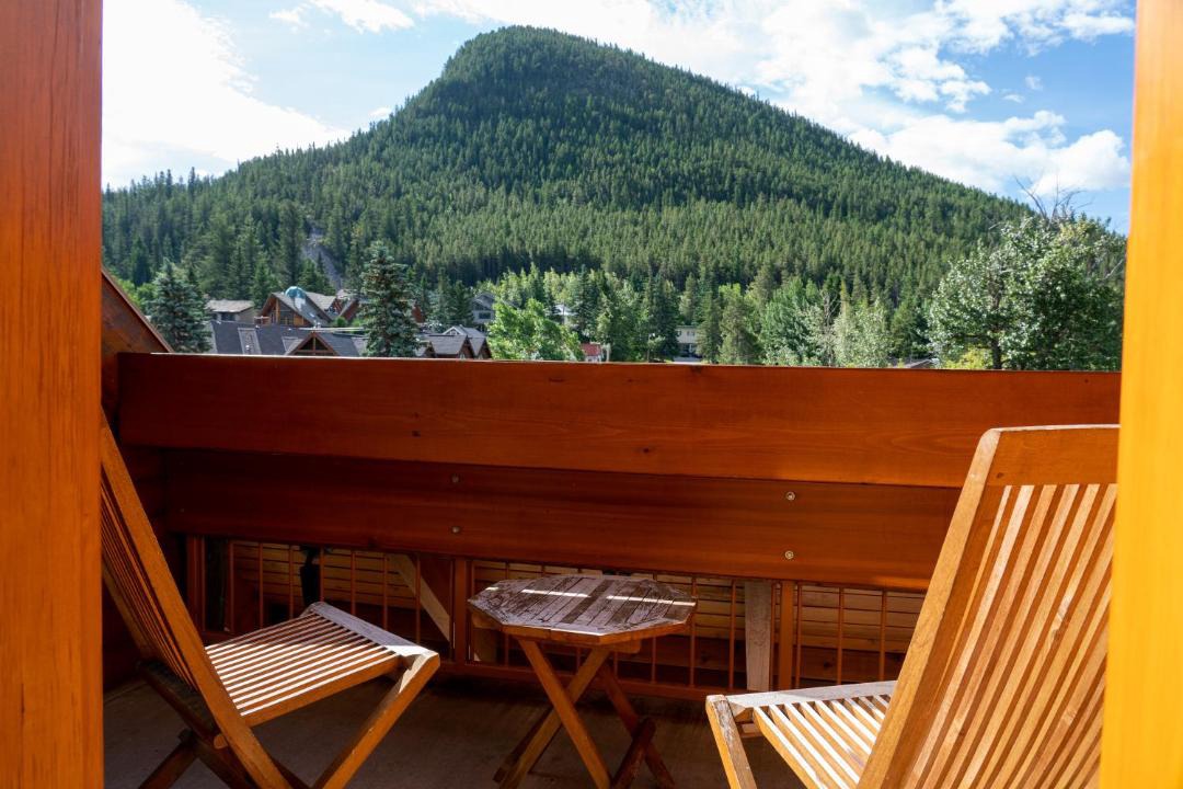 Photo of Others in Banff