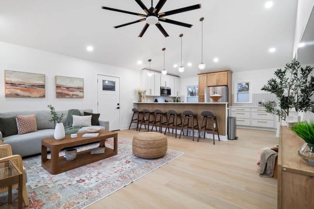 Photo of Livingroom in Cuyahoga County