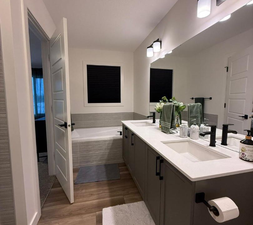 Photo of Bathroom in Fort Saskatchewan