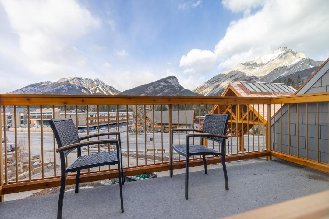Photo of Others in Banff