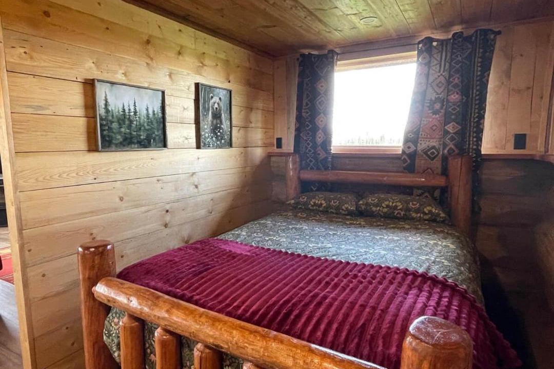 Photo of Bedroom in Division No. 11
