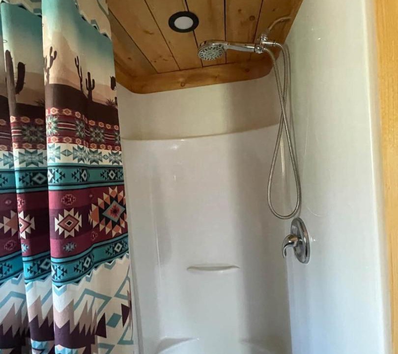 Photo of Bathroom in Division No. 11