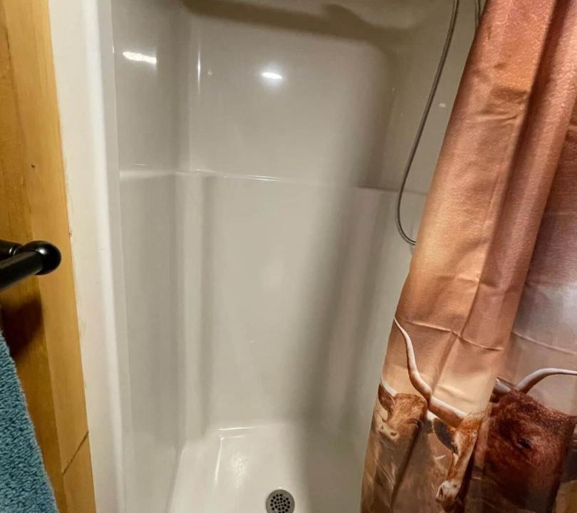 Photo of Bathroom in Division No. 11