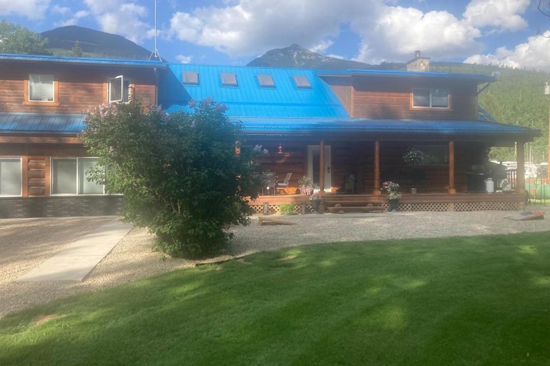 Photo of Others in Valemount