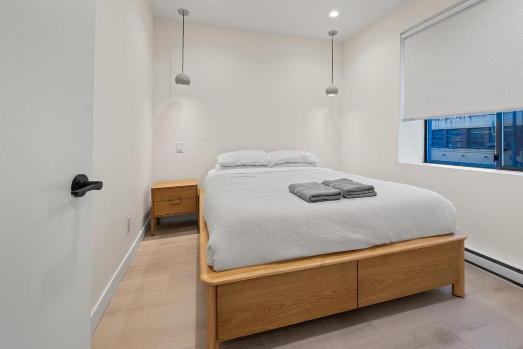 Photo of Bedroom in Downtown Eastside