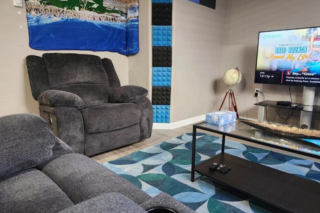 Photo of Livingroom in North Industrial