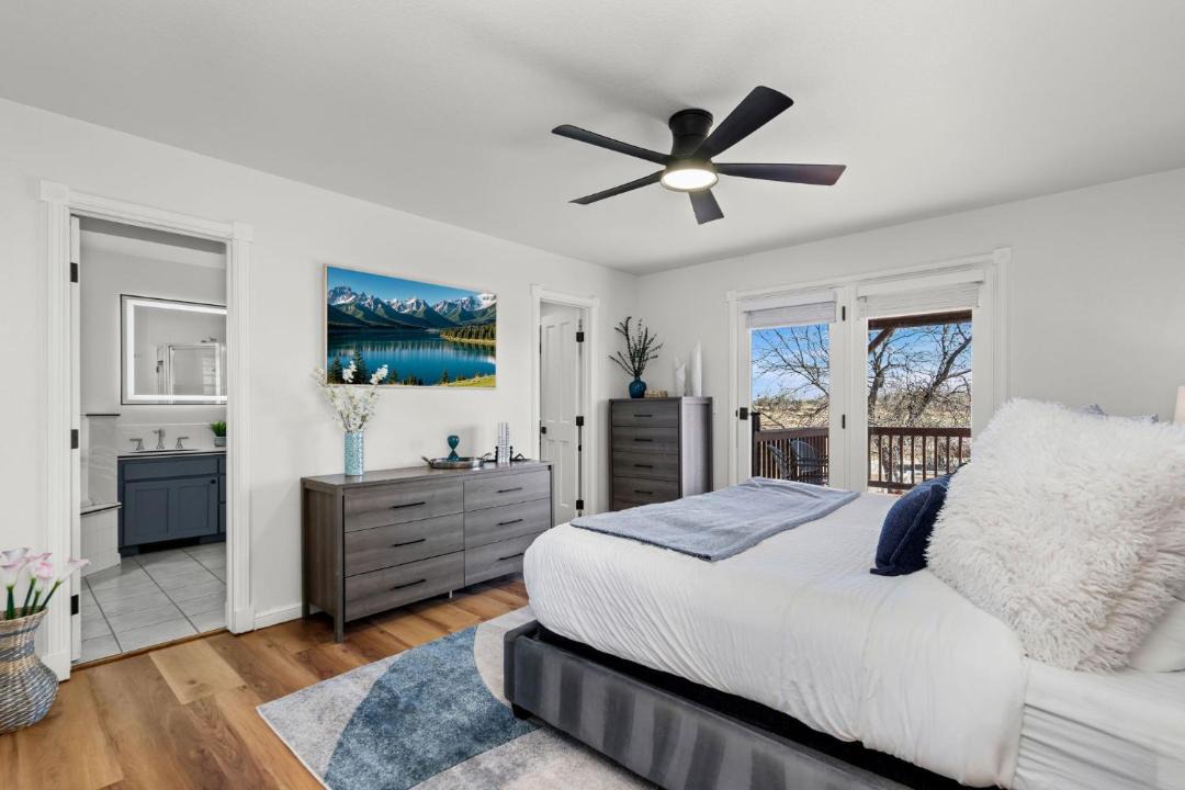 Photo of Bedroom in Loveland