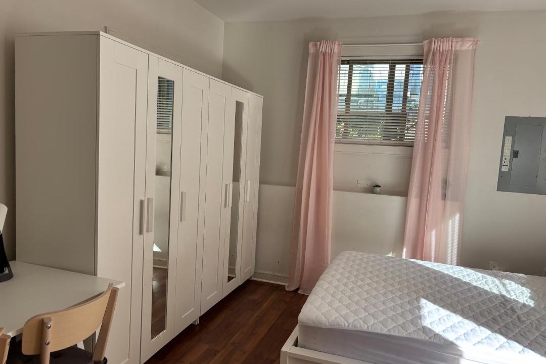 Photo of Bedroom in Hollyburn