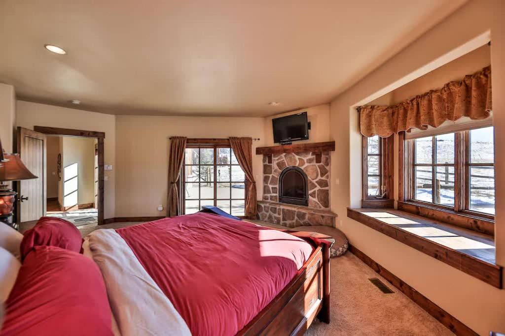 Photo of Bedroom in Grand Elk Ranch