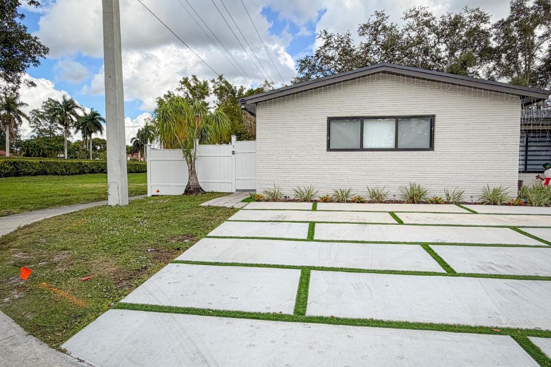 Photo of Others in Pembroke Pines