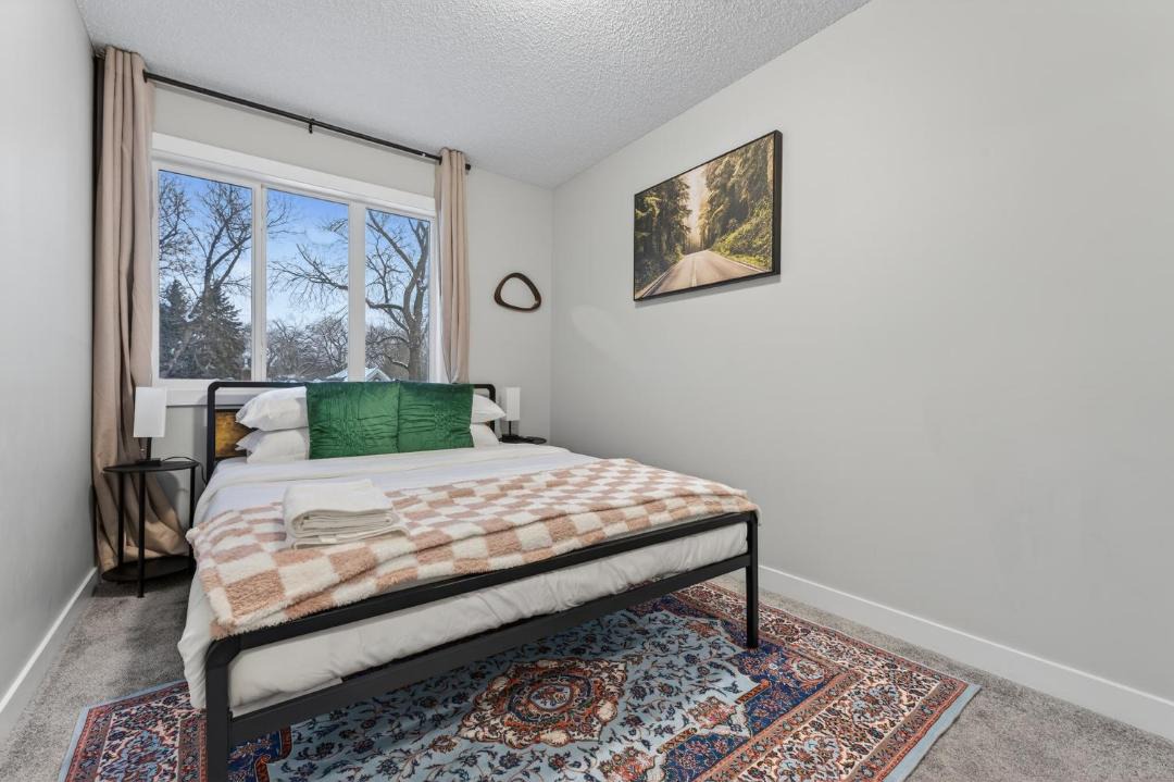 Photo of Bedroom in North Central Edmonton