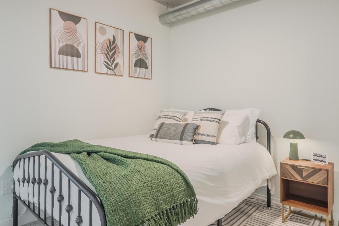 Photo of Bedroom in Gateway District