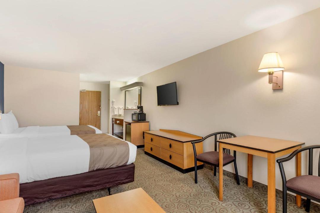 Photo of Bedroom in Aurora
