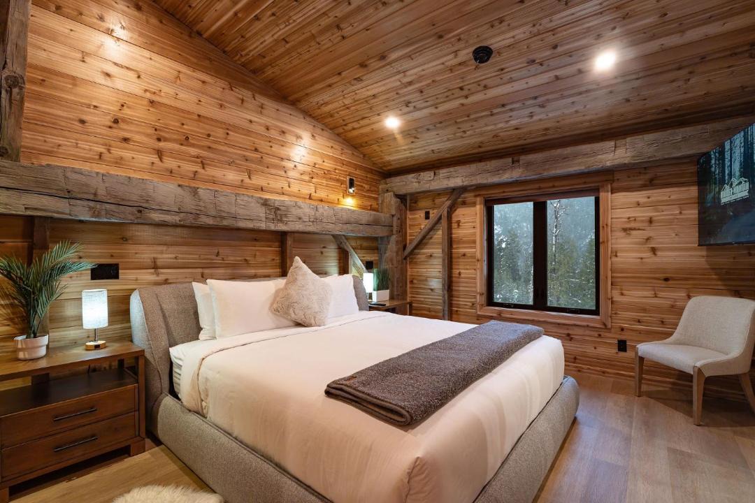 Photo of Bedroom in Revelstoke