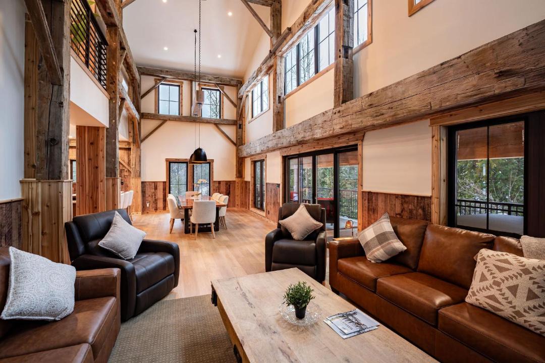 Photo of Livingroom in Revelstoke