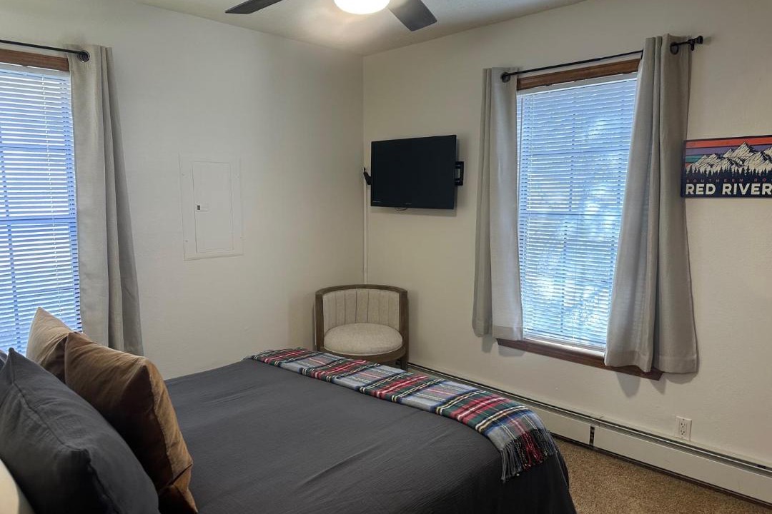 Photo of Bedroom in Red River
