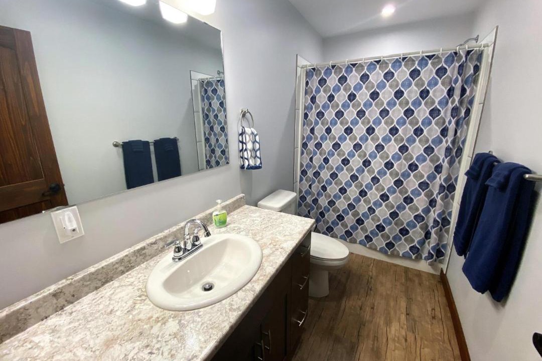 Photo of Bathroom in Valemount